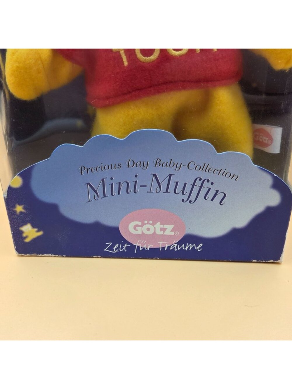 Götz Mini Muffin Winnie the Pooh Disney Theme Park Exclusive German Doll - Picture 7 of 16